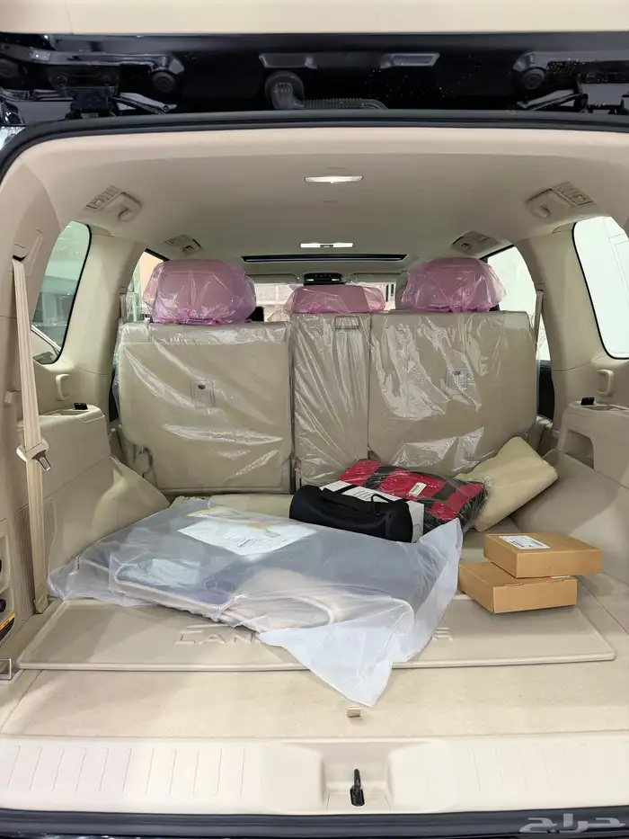 تويوتا لاندكروزر GXR4 2025 سعودي صادر لوحات -17 km 10