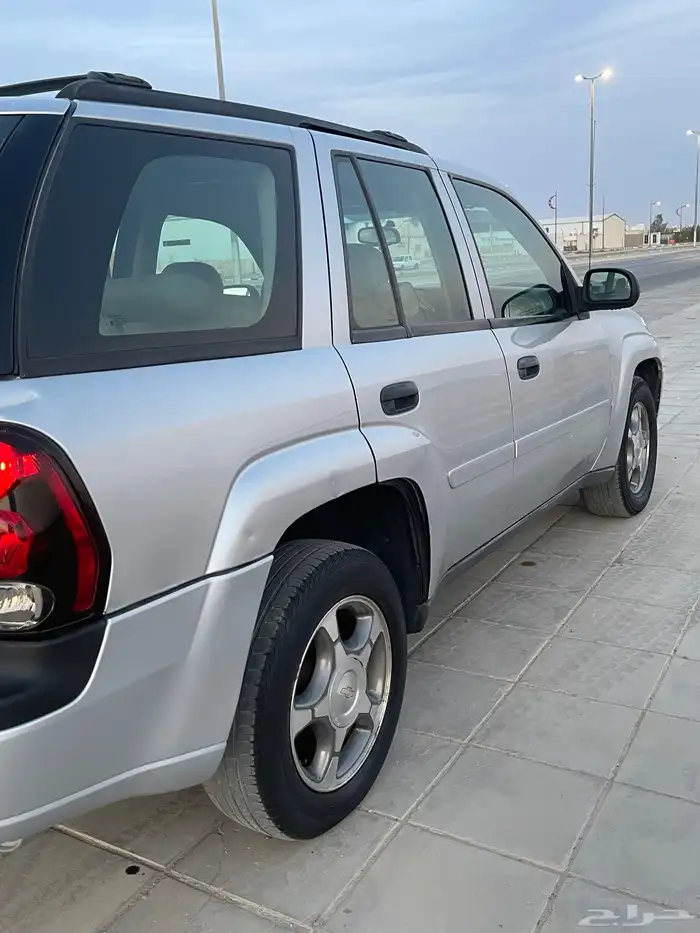 بليزر موديل 2009 بحاله ممتازه 3