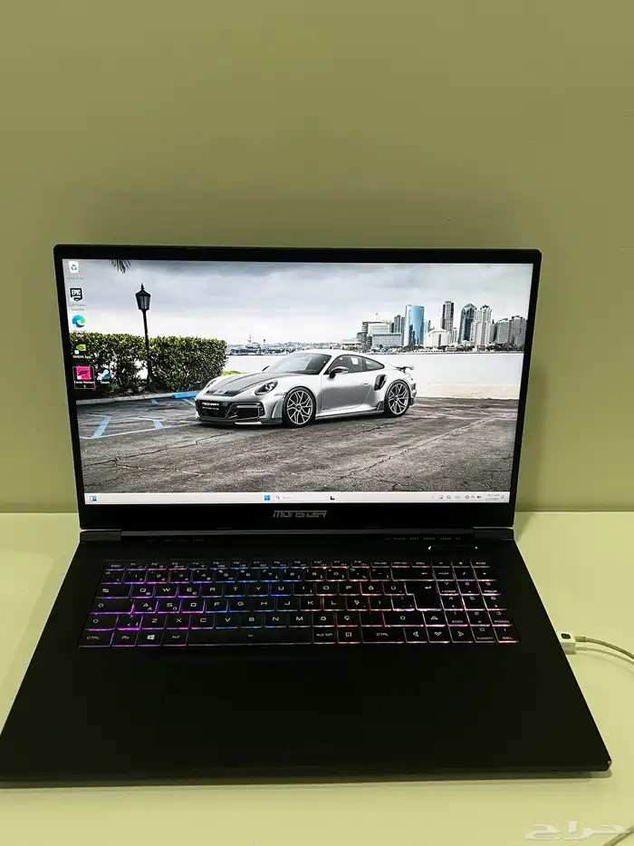 لابتوب قيمنق i7الجيل 11 و كرت شاشة RTX3070 11