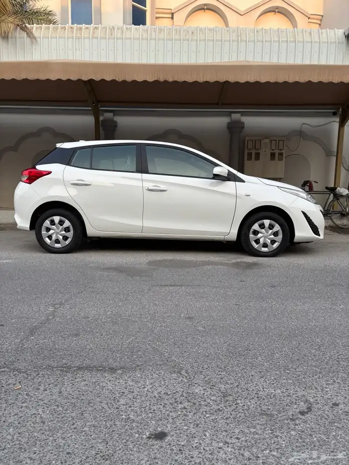 للبيع يارس هاش باك موديل 2020 بدي وكاله ممشى السيارة 90 الف 9