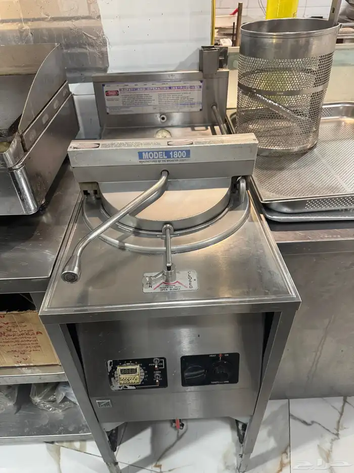 معدات مطعم 3