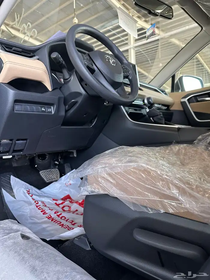 راف فور XLE 2.0 فتحه بصمه دبل موديل 2025 9