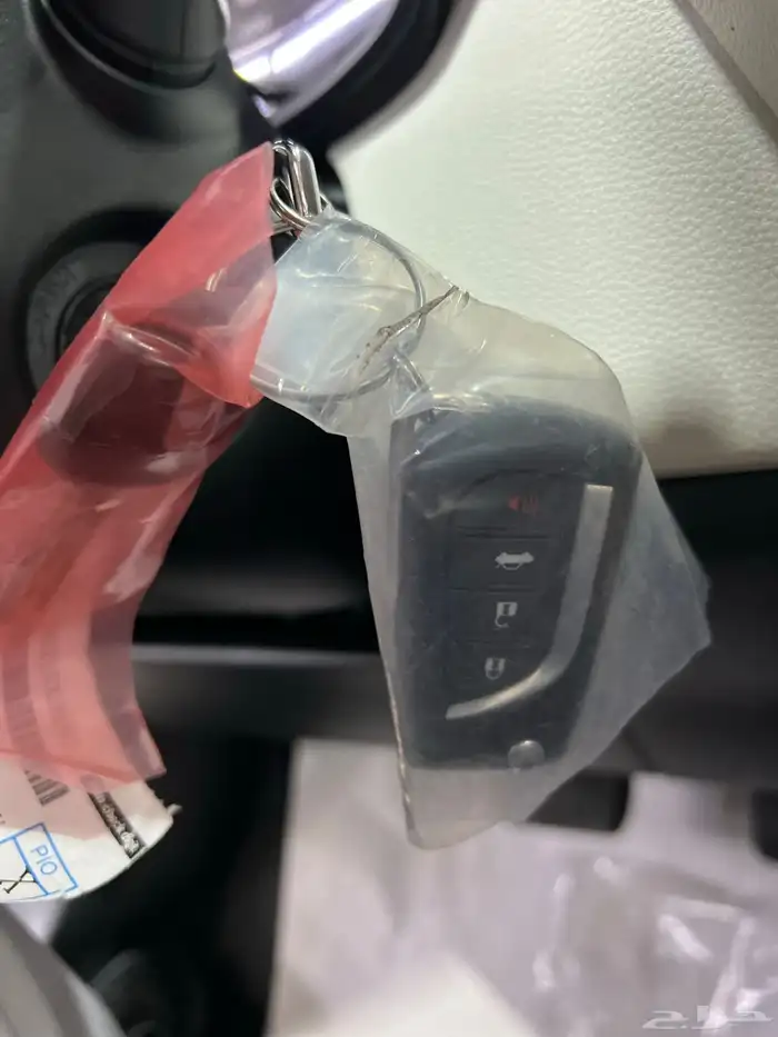 تويوتا كورولا XLi مطور جنوط 2.0 بنزين 2025 جديد 82.200 شامل 15