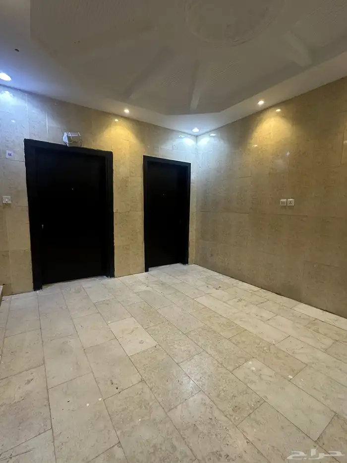 شقة للايجار 6 غرف وصاله و 3 دورات مياه 6