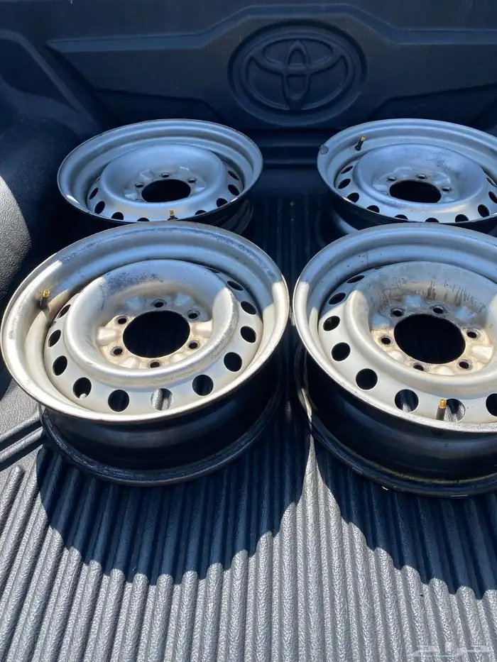 جنوط للبيع 6 مسمار 5