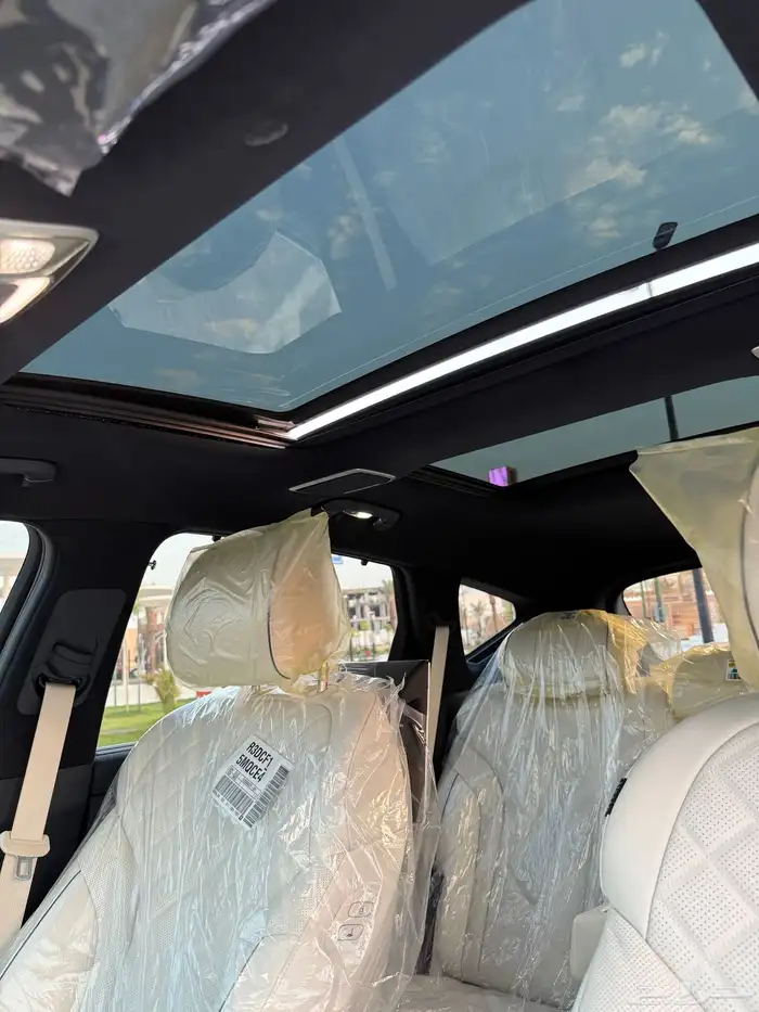 جينيسس GV80 2025 رويال فل كامل بحالة الاصفار 24