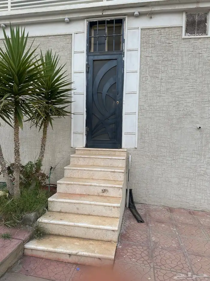 غرفة صغيرة ايجار 400 ريال الشهر 0