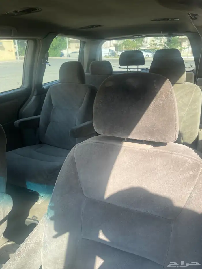 للبيع سيارة هوندا اوديسي 12