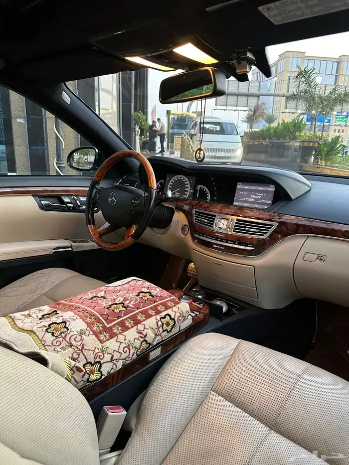 مرسيدس S550 دفع خلفي 8