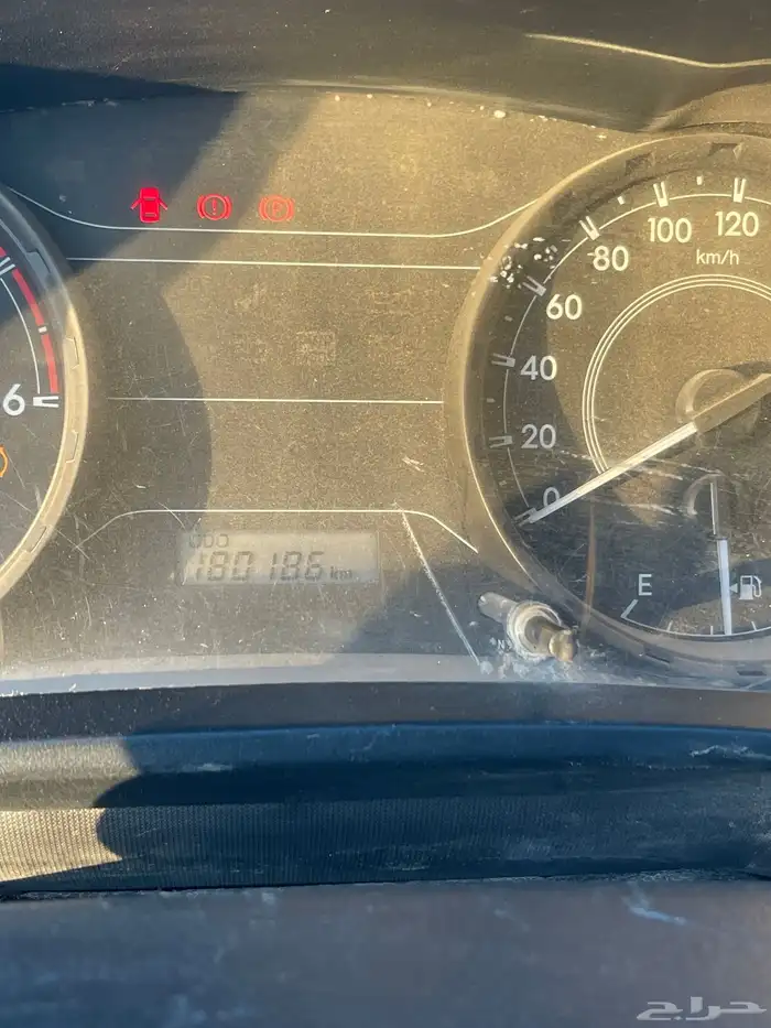 هايلوكس غمارة (ديزل) مديل (2022) مكينة(2800) 8