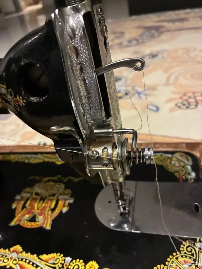 مكينه خياطه بترفلاي 1