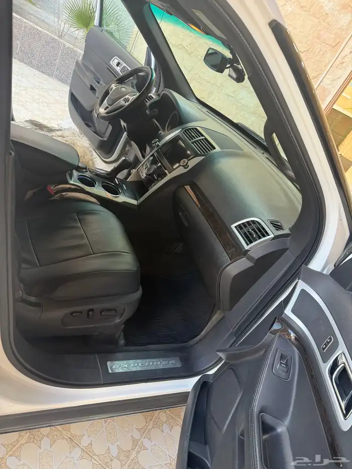 فورد اكسبلورر 2011 6