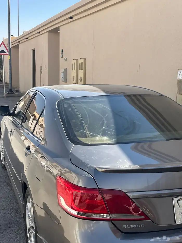 Toyota aurion 2010 5