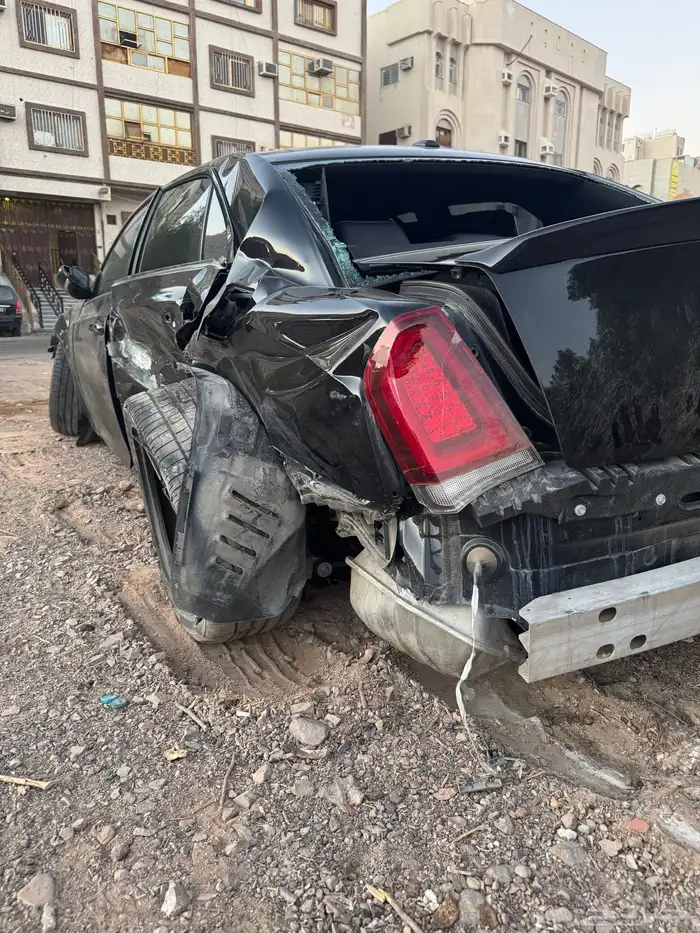 كرايسلر 2023 v6 300s فل كامل اسود للبيع 6