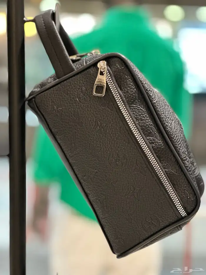 شنطة وحقيبة لويس فيتون وبرادا وقوتشي 4