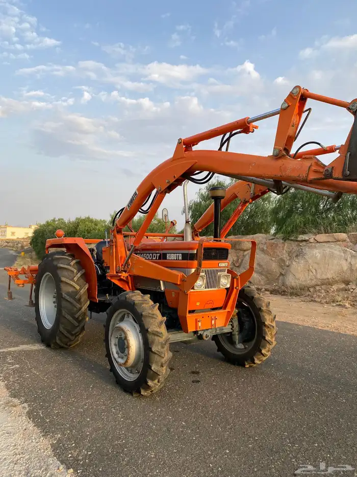 حراثة كابوتا للبيع  مخزنة 8