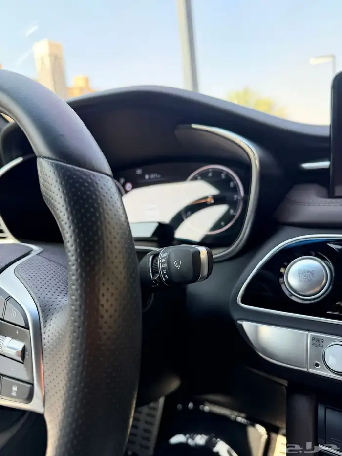 جنسس G70 موديل 2023 مخزنة عدادها 13.000كم فقط 20