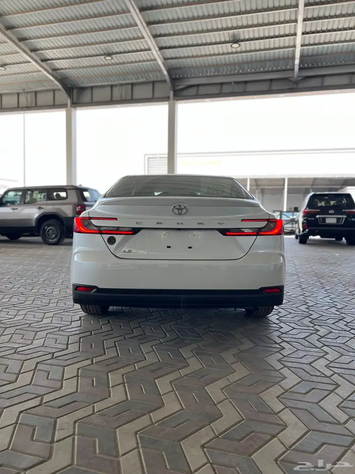 تويوتا كامري 2025 LE سعودي اصفار صادر لوحات جميع الألوان 3