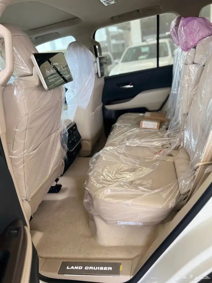 تويوتا لاندكروزر 2025   L4 سعودي اصفار صادر لوحات 8