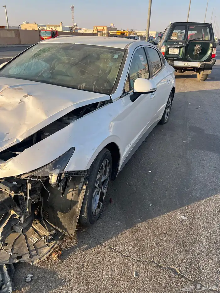 سوناتا 2020 مصدومة من قدام الباقي شرط وكالة 4