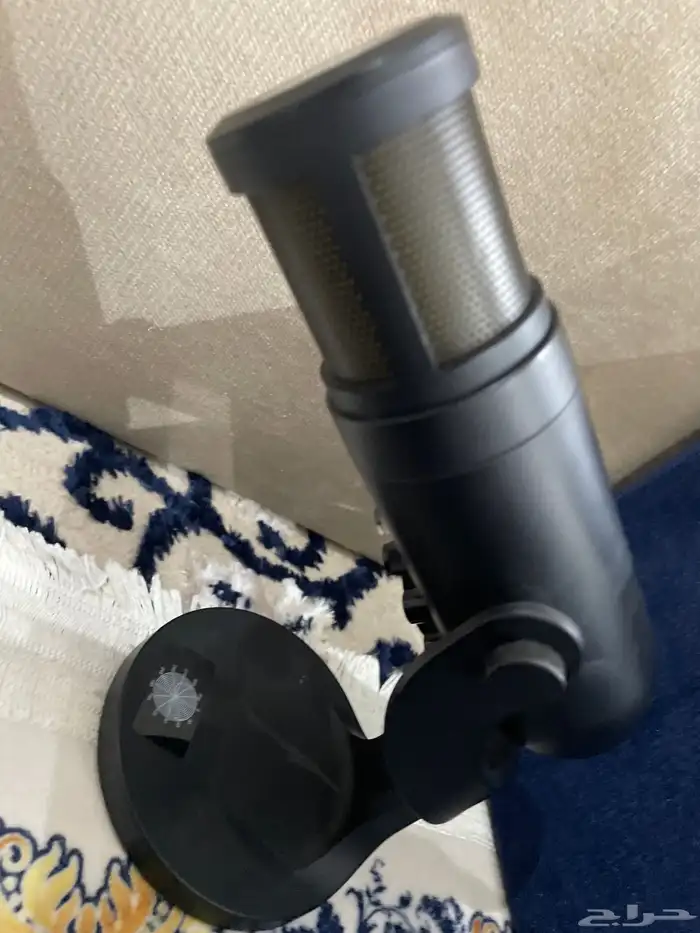 مايك شبه جديد مايشتكي من شي تاخذ سلك USB و خلاص يشتغل 3