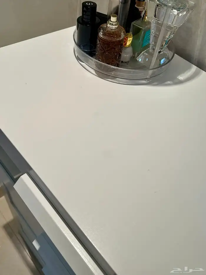 دولاب - خزانة ملابس - تسريحة من ايكيا ikea 3