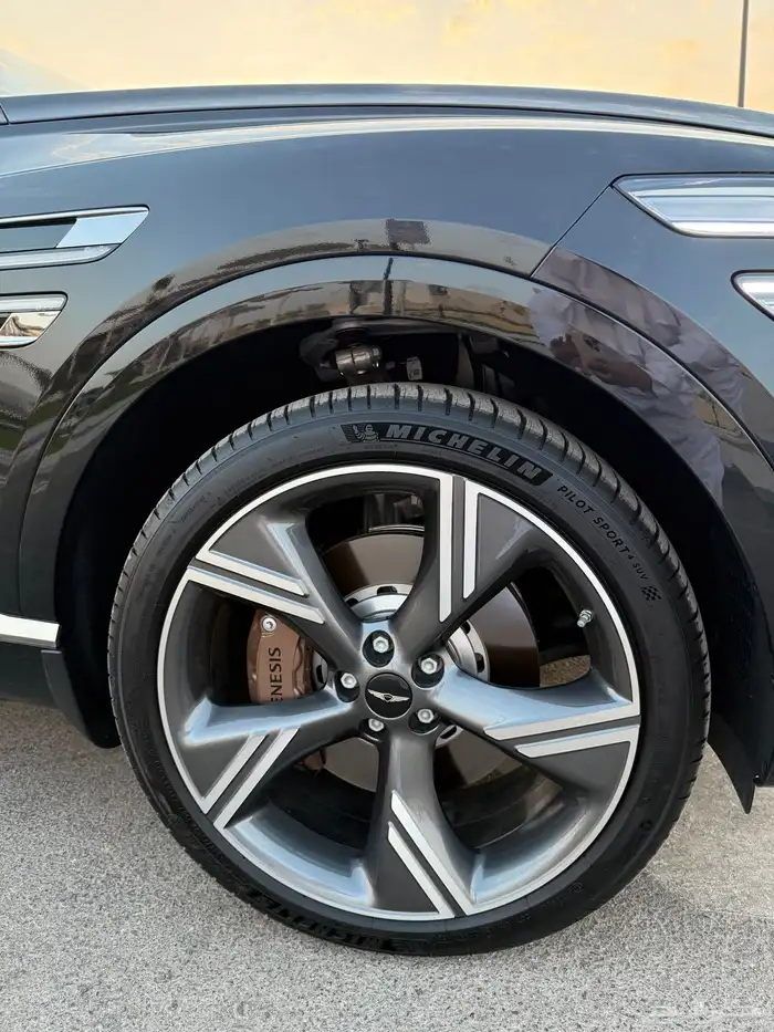 جينيسس GV80 2025 رويال فل كامل بحالة الاصفار 12