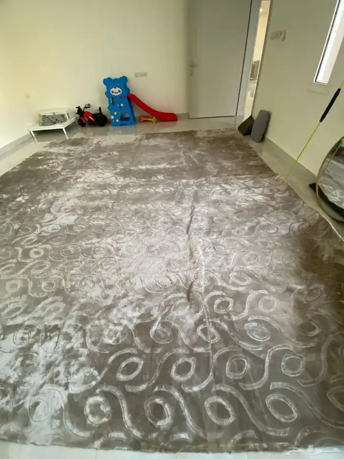 للبيع فرشة بحالة ممتازه 0