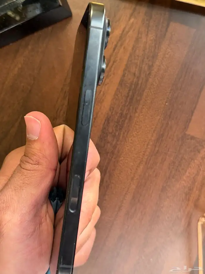 ايفون 16 برو (256 جيجا ) 1