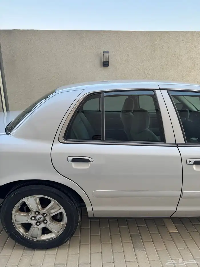 فورد كراون فيكتوريا 2008 لعشاق النظيف للبيع او البدل 8