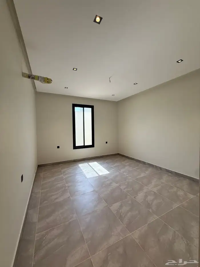 ملحق للبيع تمليك بسطح خاص في بطحاء قريش بتشطيبات مودرن فاخر 7