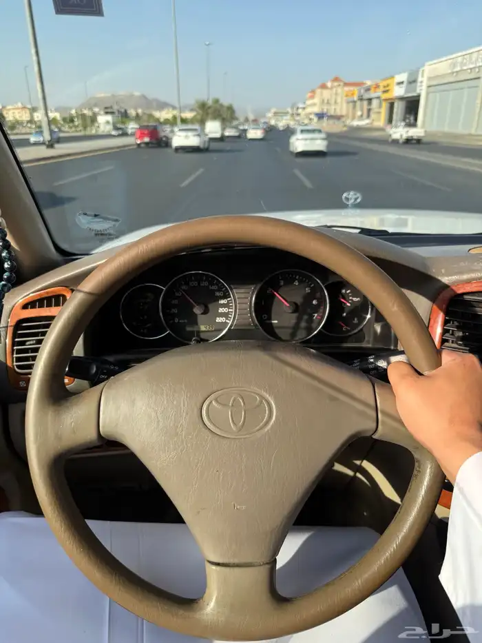 طاره دركسون لاندكروزر وهايلوكس وسلف لاندكروزر نظيفة مرره 2