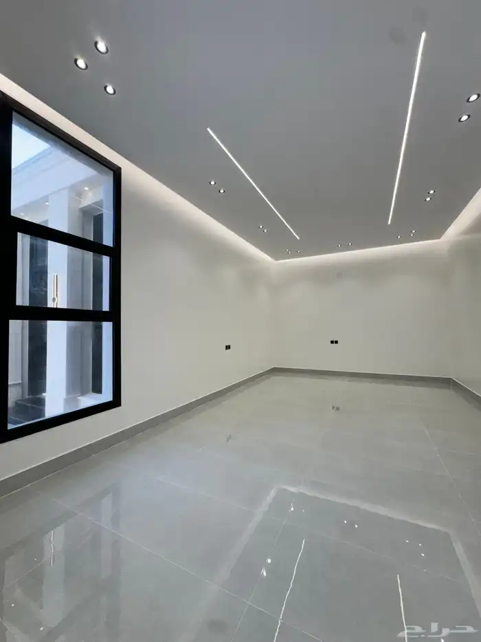 للبيع فله الخرج حي الواحه 3