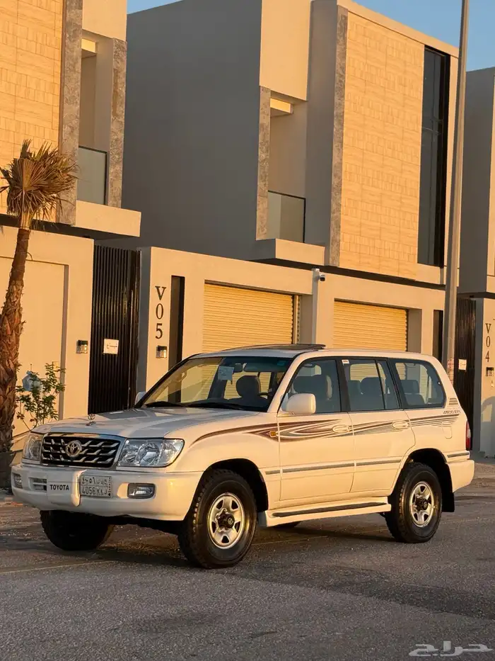 لاندكلوزر 2007 فل كامل قير عادي ونش 3