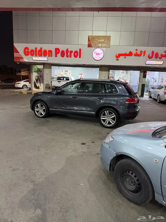 جيب طوارق 2012 فل كامل نظيف جدا 13