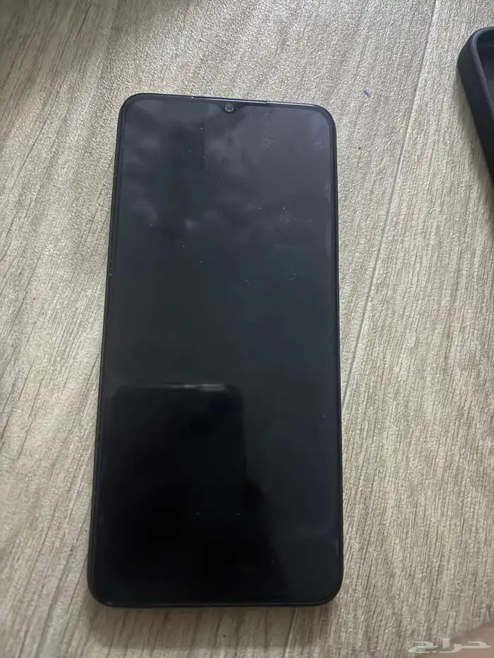 جوال نظيف ب كرتونه و شاحنه ب كفر حقه 0