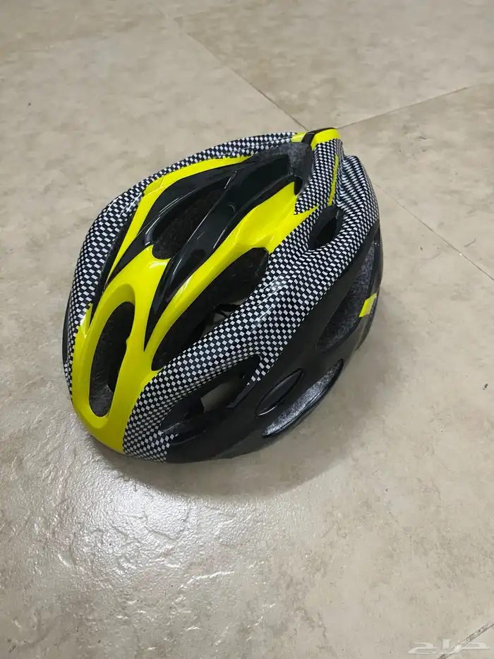 ثلاث خوذة دارجة 1