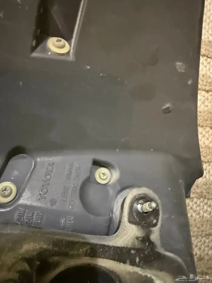 للبيع اسطبات خلفيه لكزس Ls460من مديل 2010-2012 طقم 7