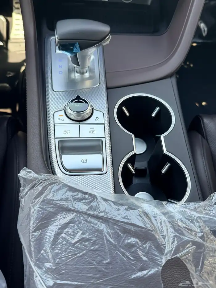 جنسس G70 موديل 2023 مخزنة عدادها 13.000كم فقط 5