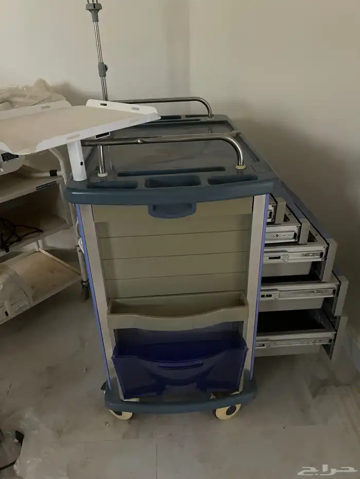 عربة إنعاش طوارى 1