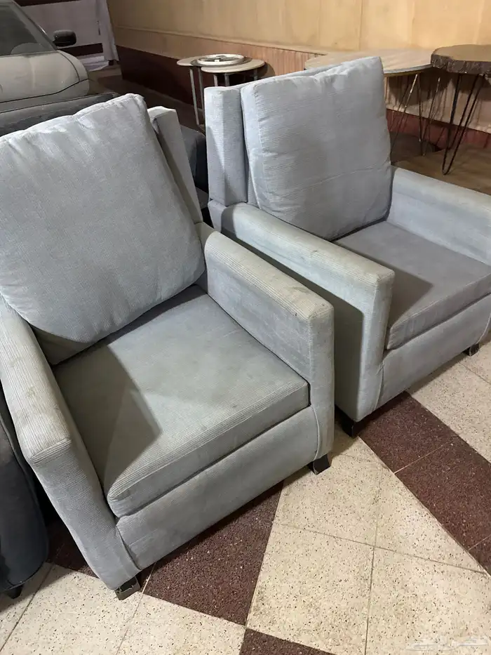 كنب 4 مفرد مع 2 طاولات 0