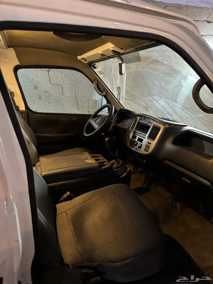 باص نيسان اورفان 3