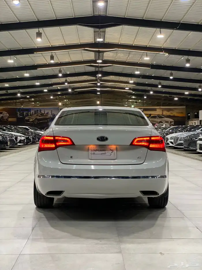 كيا كادينزا 2011 5