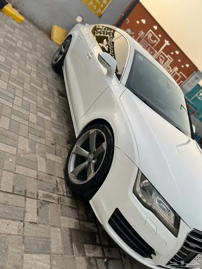 اودي A7 موديل 2015 2