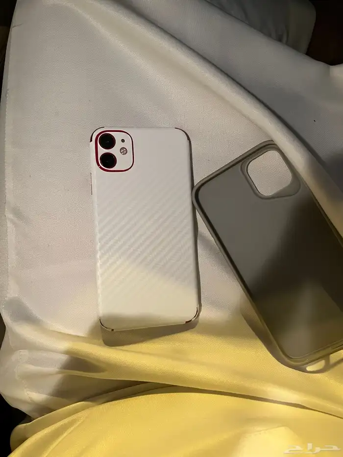 آيفون 11 العادي 1