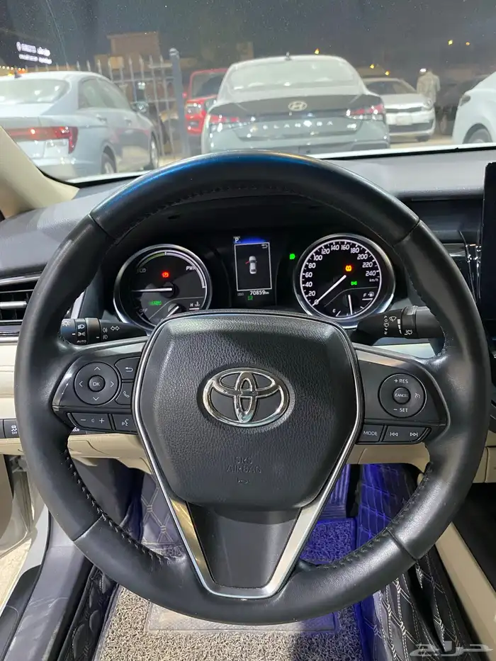 للبيع كامري 2023 GLE فل كامل هايبرد عبداللطيف عداد 70 الف 15