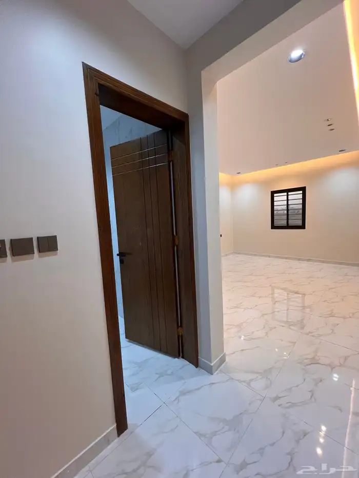 للتمليك روف علوى مع ملحق ببيكة سياره حى النور خميس مشيط 21