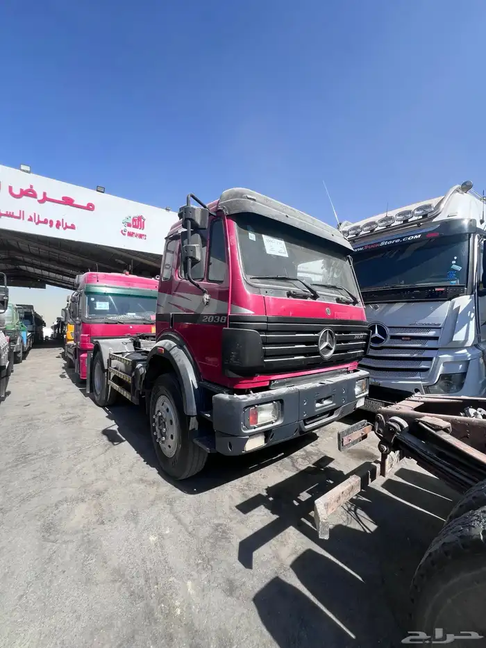 حراج معرض رائد للسيارات والشاحنات كل يوم جمعة 17