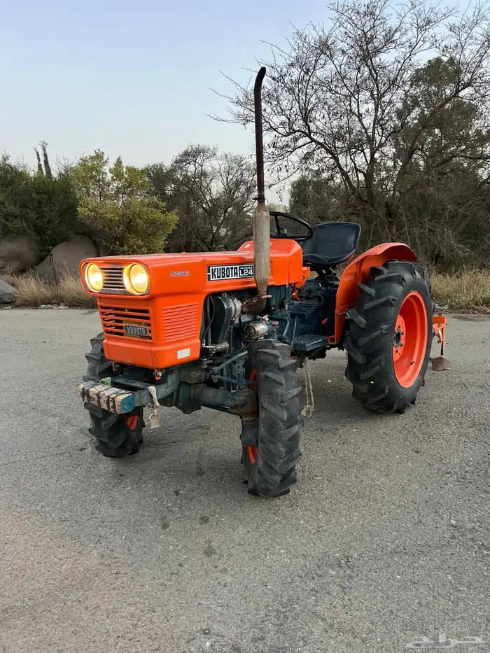 حراثة كابوتا L245 DT مخزنه 0