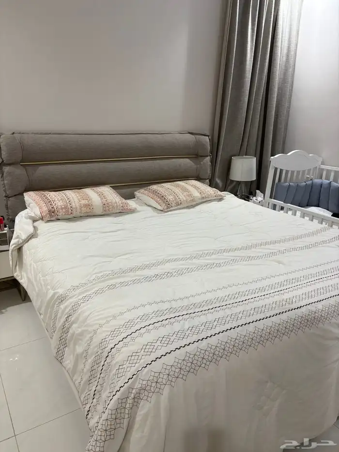 اثاث غرفة نوم 2